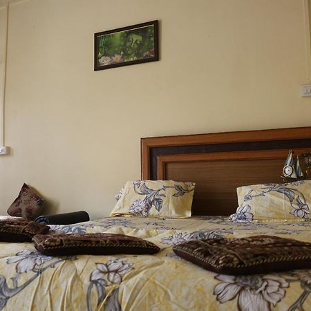Mother Hostel Varanasi Ngoại thất bức ảnh