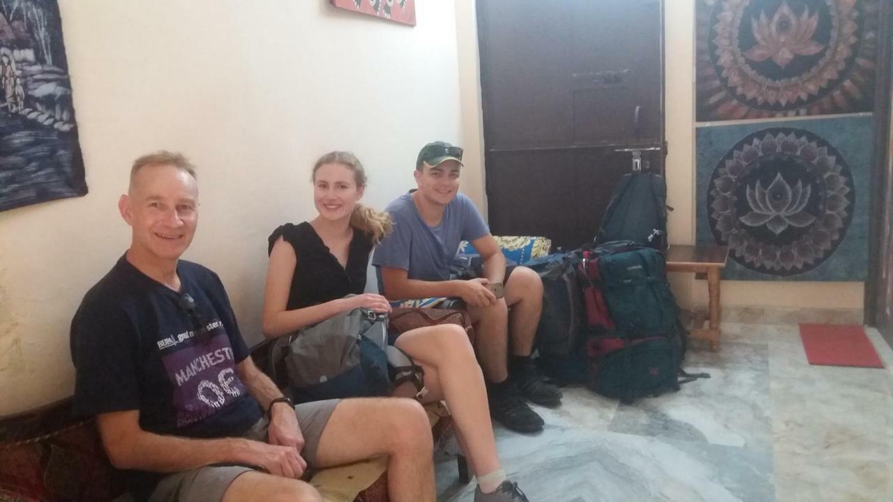 Mother Hostel Varanasi Ngoại thất bức ảnh
