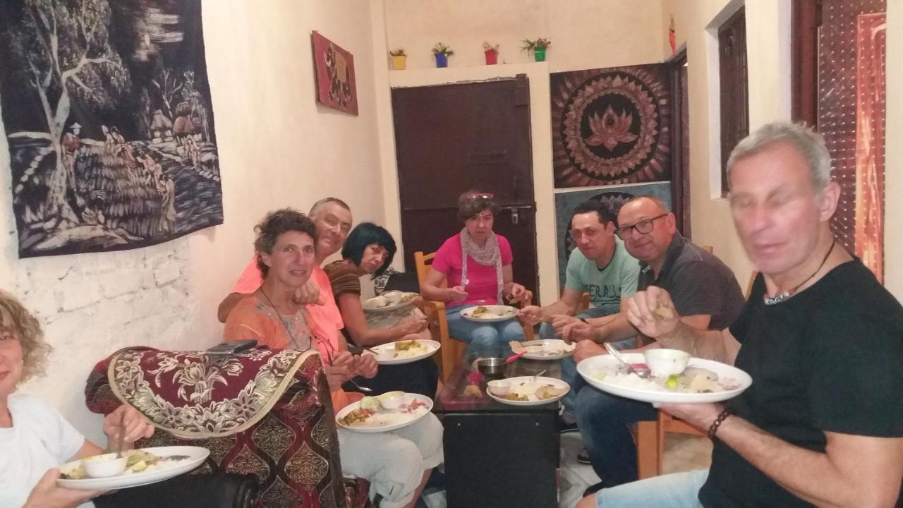 Mother Hostel Varanasi Ngoại thất bức ảnh